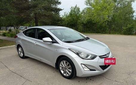 Hyundai Elantra V, 2015 год, 830 000 рублей, 6 фотография