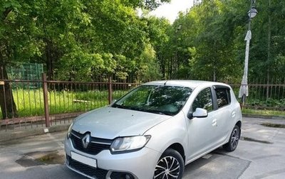 Renault Sandero II рестайлинг, 2015 год, 540 000 рублей, 1 фотография