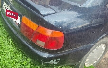 Audi A4, 1996 год, 300 000 рублей, 4 фотография