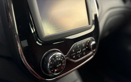 Renault Kaptur I рестайлинг, 2017 год, 1 370 000 рублей, 12 фотография