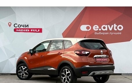 Renault Kaptur I рестайлинг, 2017 год, 1 370 000 рублей, 6 фотография