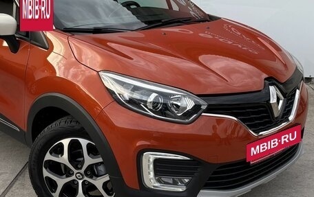 Renault Kaptur I рестайлинг, 2017 год, 1 370 000 рублей, 24 фотография