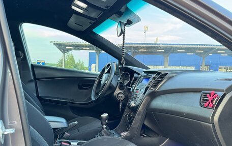 Hyundai i30 II рестайлинг, 2012 год, 1 000 000 рублей, 11 фотография