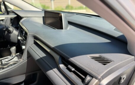 Lexus RX IV рестайлинг, 2018 год, 4 740 000 рублей, 32 фотография