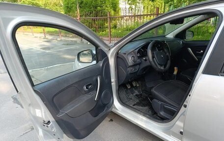 Renault Sandero II рестайлинг, 2015 год, 540 000 рублей, 11 фотография