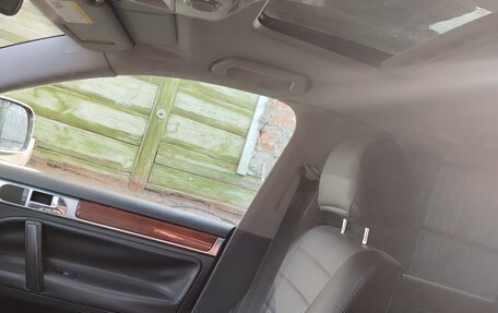 Volkswagen Touareg III, 2004 год, 750 000 рублей, 3 фотография