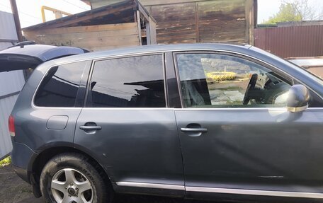 Volkswagen Touareg III, 2004 год, 750 000 рублей, 6 фотография