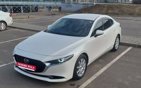 Mazda 3, 2019 год, 1 800 000 рублей, 2 фотография
