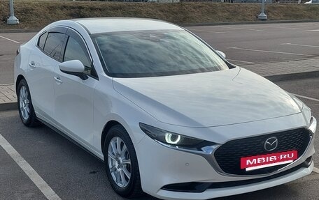 Mazda 3, 2019 год, 1 800 000 рублей, 3 фотография