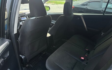 Toyota RAV4, 2014 год, 1 950 000 рублей, 12 фотография