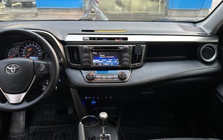 Toyota RAV4, 2014 год, 1 950 000 рублей, 11 фотография
