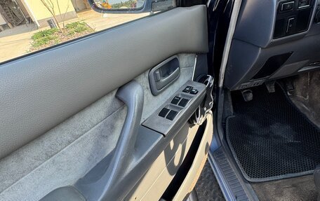 Toyota Land Cruiser 80 рестайлинг, 1995 год, 2 990 000 рублей, 16 фотография