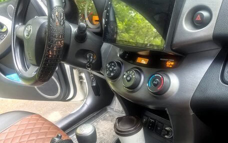 Toyota RAV4, 2012 год, 1 350 000 рублей, 13 фотография