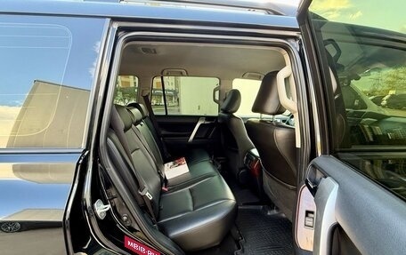 Toyota Land Cruiser Prado 150 рестайлинг 2, 2014 год, 3 698 000 рублей, 6 фотография