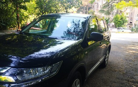 Mitsubishi Outlander III рестайлинг 3, 2018 год, 2 050 000 рублей, 6 фотография