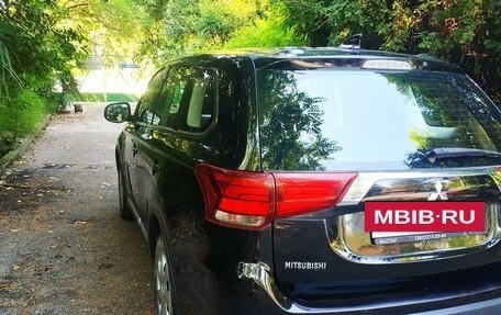 Mitsubishi Outlander III рестайлинг 3, 2018 год, 2 050 000 рублей, 5 фотография