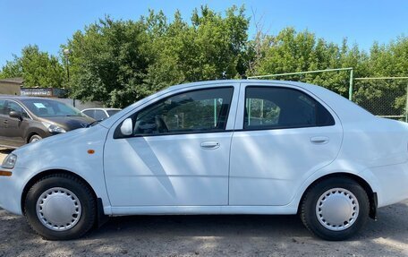 Chevrolet Aveo III, 2004 год, 399 000 рублей, 3 фотография