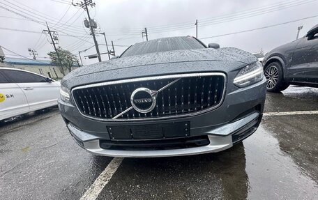 Volvo V90 Cross Country I рестайлинг, 2017 год, 3 640 000 рублей, 4 фотография