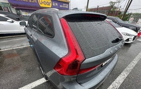 Volvo V90 Cross Country I рестайлинг, 2017 год, 3 640 000 рублей, 2 фотография