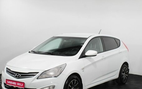 Hyundai Solaris II рестайлинг, 2015 год, 845 000 рублей, 1 фотография
