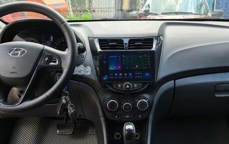 Hyundai Solaris II рестайлинг, 2015 год, 1 200 000 рублей, 5 фотография