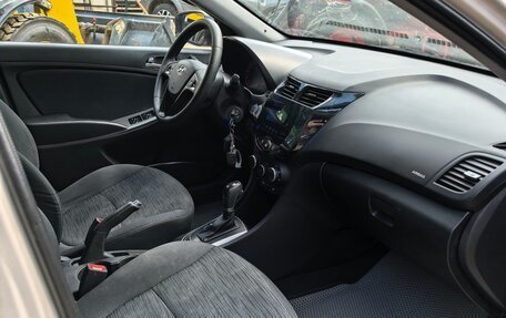 Hyundai Solaris II рестайлинг, 2015 год, 1 200 000 рублей, 7 фотография
