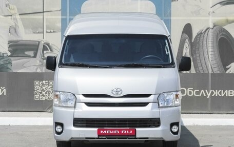 Toyota HiAce H200, 2014 год, 3 045 000 рублей, 3 фотография