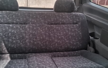 Nissan Serena II, 2001 год, 700 000 рублей, 7 фотография
