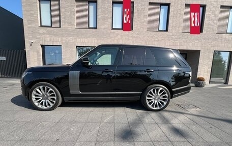 Land Rover Range Rover IV рестайлинг, 2018 год, 7 450 000 рублей, 2 фотография