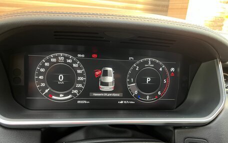 Land Rover Range Rover IV рестайлинг, 2018 год, 7 450 000 рублей, 26 фотография