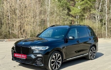 BMW X7, 2021 год, 8 750 000 рублей, 2 фотография