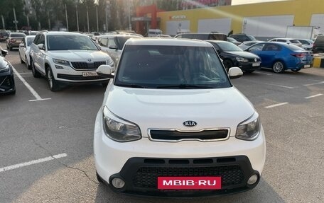 KIA Soul II рестайлинг, 2015 год, 1 050 000 рублей, 3 фотография
