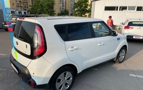 KIA Soul II рестайлинг, 2015 год, 1 050 000 рублей, 4 фотография