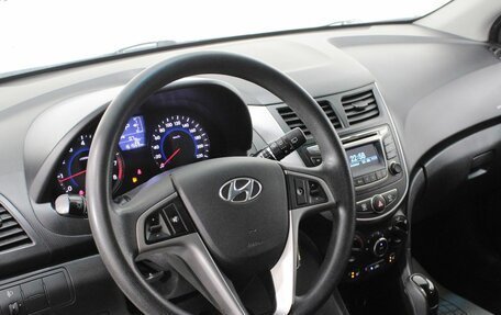 Hyundai Solaris II рестайлинг, 2015 год, 845 000 рублей, 13 фотография