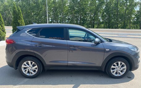 Hyundai Tucson III, 2019 год, 2 600 000 рублей, 3 фотография