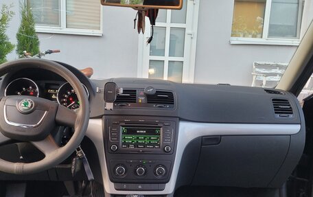 Skoda Yeti I рестайлинг, 2012 год, 1 130 000 рублей, 13 фотография