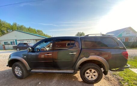 Mitsubishi L200 IV рестайлинг, 2013 год, 1 800 000 рублей, 3 фотография