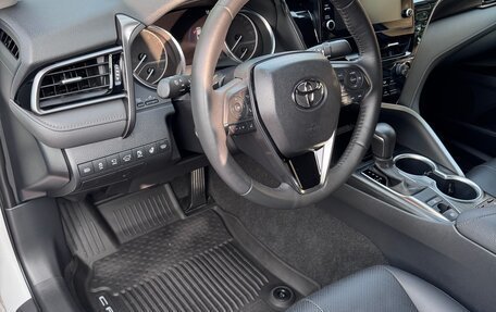 Toyota Camry, 2021 год, 4 350 000 рублей, 9 фотография