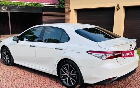 Toyota Camry, 2021 год, 4 350 000 рублей, 3 фотография