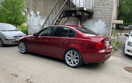 BMW 3 серия, 2011 год, 999 000 рублей, 3 фотография
