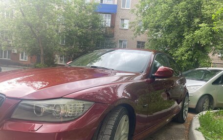 BMW 3 серия, 2011 год, 999 000 рублей, 4 фотография