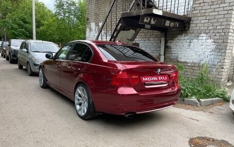 BMW 3 серия, 2011 год, 999 000 рублей, 2 фотография