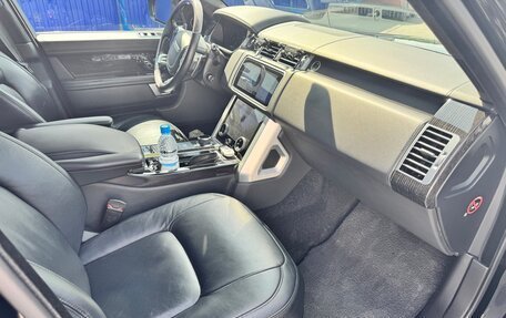 Land Rover Range Rover IV рестайлинг, 2018 год, 9 150 000 рублей, 5 фотография
