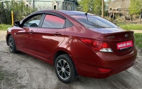 Hyundai Solaris II рестайлинг, 2011 год, 600 000 рублей, 2 фотография