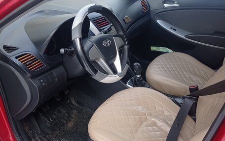 Hyundai Solaris II рестайлинг, 2011 год, 600 000 рублей, 8 фотография