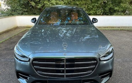 Mercedes-Benz S-Класс, 2023 год, 7 930 000 рублей, 2 фотография