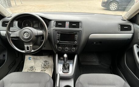Volkswagen Jetta VI, 2012 год, 1 250 000 рублей, 5 фотография