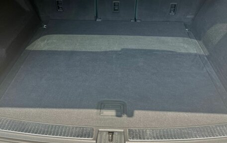 Volkswagen Touareg III, 2018 год, 5 900 000 рублей, 4 фотография