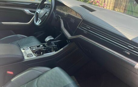 Volkswagen Touareg III, 2018 год, 5 900 000 рублей, 13 фотография