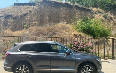 Volkswagen Touareg III, 2018 год, 5 900 000 рублей, 10 фотография